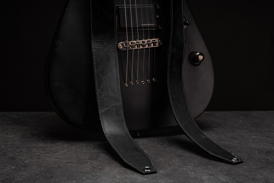Leather guitar strap Solier SA40 black