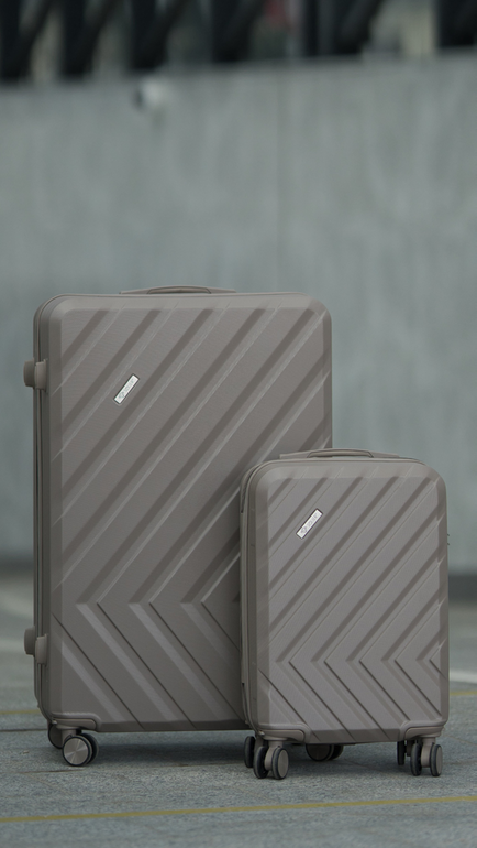 MEDIUM SUITCASE 22' STL945 ABS DARK GREY