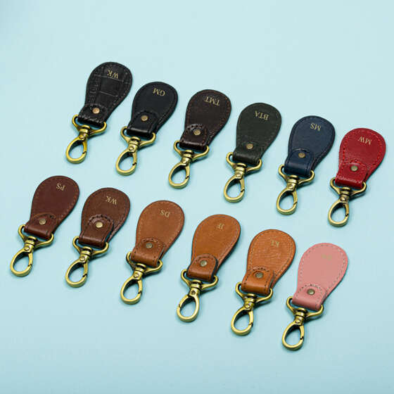 Personalised leather key ring Solier SA59 brown