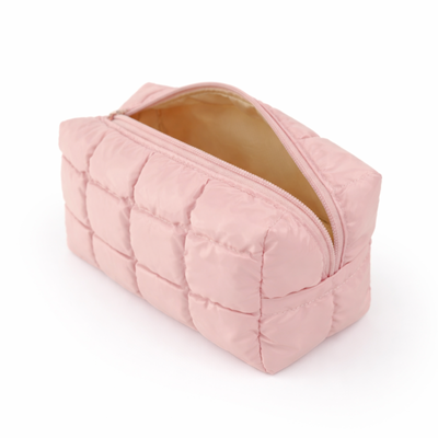 Personalizowana pikowana kosmetyczka - jasny róż