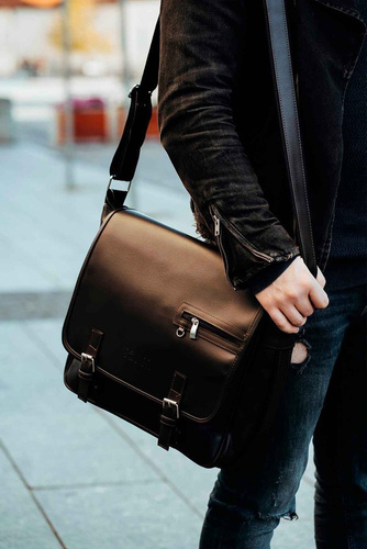 Brown shoulder laptop bag Solier S12