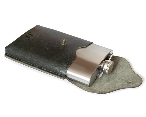 Gift set: leather personalised case with a flask