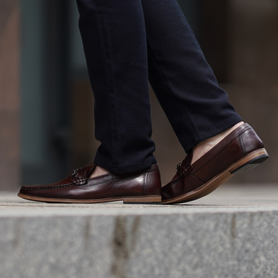 Men's stylish leather Chukka shoes / boots dark brown M467DBS