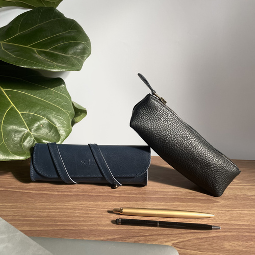 Leather pencil case Solier SA52 navy