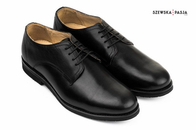 Classic shoes style - genuine leather
