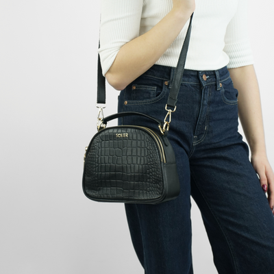 Skórzana torebka damska kuferek crossbody Solier FL58 Fira czarna