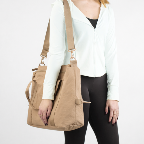 Genuine leather woman's laptop bag FL25 black with snake pattern