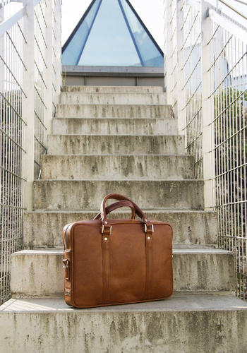 Vegetable tanned leather laptop bag Solier SL25 Harvey vintage brown