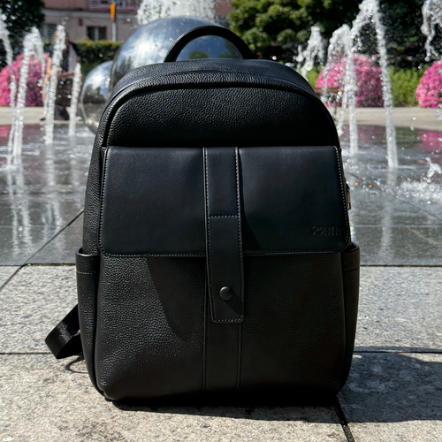 Skórzany elegancki plecak na laptopa 13" FV04 Rimelle czarny 