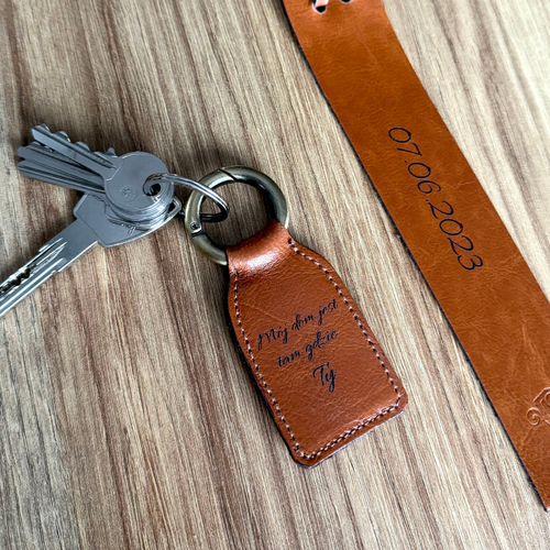 Personalizowany skórzany brelok Solier SA61 camel
