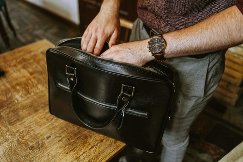 Genuine leather laptop bag with luggage holder Solier SL23 Easton