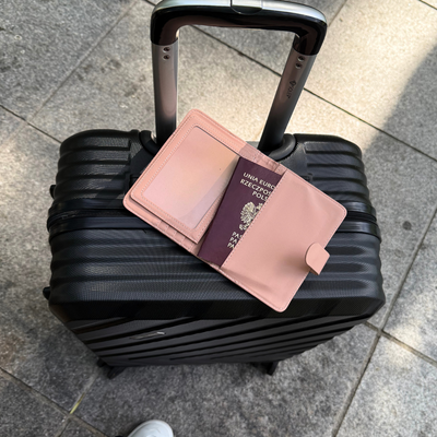 Organizer podróżny na dokumenty etui na paszport portfel Solier SW40 BLACK