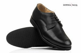 Classic shoes style - genuine leather