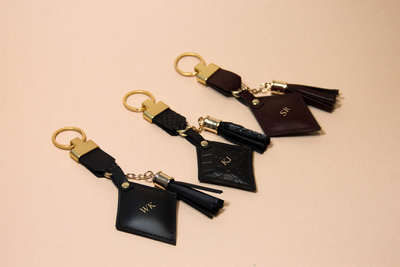 Personalised leather key ring Solier SA31 black