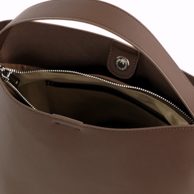 Skórzana torebka damska z klamrą Solier FL44 Elara ciemny brąz