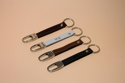 Personalised leather key ring Solier SA32 maroon